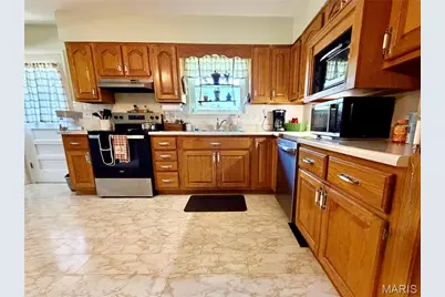 520 S Skyview Drive, Washington, MO 63638 - Photo 7