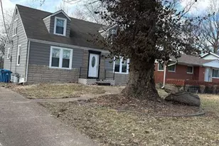 19 S Schlueter Ave, Saint Louis, MO 63135 - Photo 1