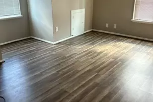19 S Schlueter Ave, Saint Louis, MO 63135 - Photo 13
