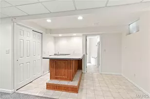 3215 Country Hollow Dr, Saint Louis, MO 63129 - Photo 17