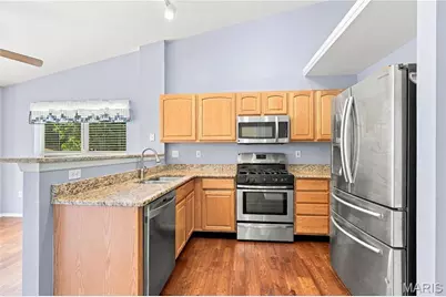 3215 Country Hollow Drive, Saint Louis, MO 63129 - Photo 7
