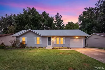 529 E 11th Street, Washington, MO 63090 - Photo 1