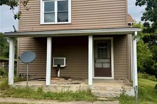 828 Bird St, Hannibal, MO 63401 - Photo 1