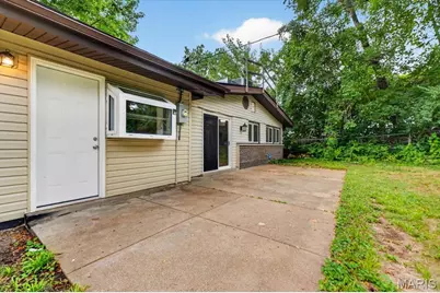 740 Wilshire Drive, Florissant, MO 63033 - Photo 31