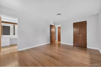 740 Wilshire Drive, Florissant, MO 63033 - Photo 21
