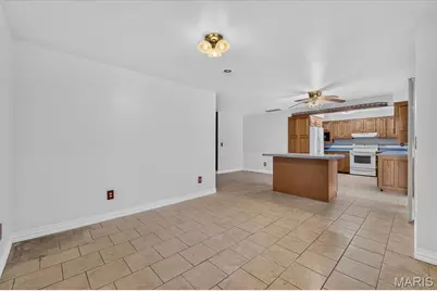 740 Wilshire Drive, Florissant, MO 63033 - Photo 11