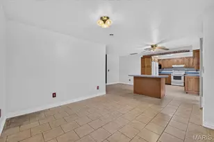 740 Wilshire Dr, Florissant, MO 63033 - Photo 11