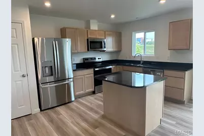 110 Mora Boulevard, O'Fallon, MO 63368 - Photo 3
