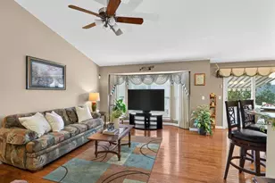 6025 Glennaire Dr, Oakville, MO 63129 - Photo 5