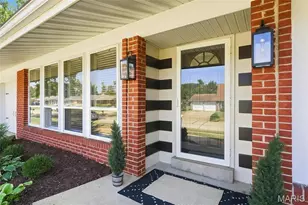 2830 Flintwood Dr, Saint Louis, MO 63129 - Photo 3