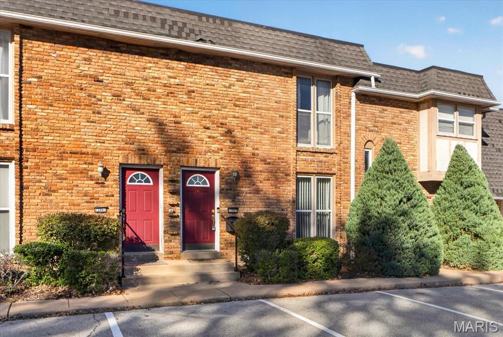 12865 Town and Four Dr, Creve Coeur, MO 63141 - MLS 26058283 - Coldwell ...