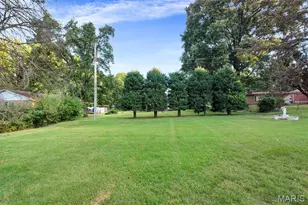 2006 Northaire Ln, Saint Louis, MO 63138 - Photo 11