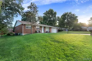2006 Northaire Ln, Saint Louis, MO 63138 - Photo 3