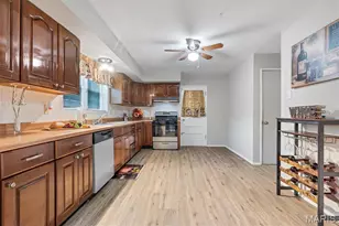 2006 Northaire Ln, Saint Louis, MO 63138 - Photo 15