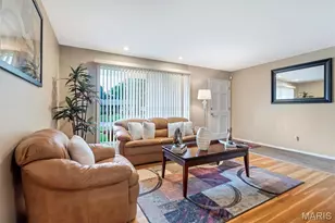 2006 Northaire Ln, Saint Louis, MO 63138 - Photo 13