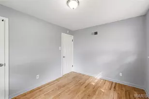 125 W St Anthony Ln, Florissant, MO 63031 - Photo 21