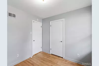 125 W Saint Anthony Lane, Florissant, MO 63031 - Photo 25
