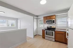 125 W St Anthony Ln, Florissant, MO 63031 - Photo 13