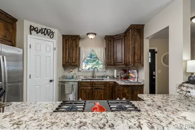 23123 Roselawn Drive, Lebanon, MO 65536 - Photo 9
