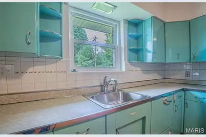5479 Clifton Avenue, Saint Louis, MO 63109 - Photo 13