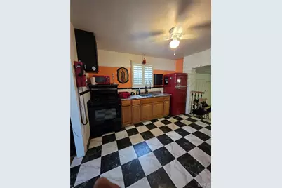 8000 Plymouth Court, Berkeley, MO 63134 - Photo 7