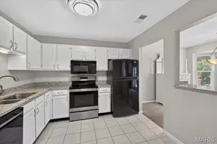 618 Pine Ridge Trails Ct, Ballwin, MO 63021 - Photo 13