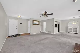 618 Pine Ridge Trails Ct, Ballwin, MO 63021 - Photo 5