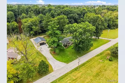 1392 N Henke Road, Lake Saint Louis, MO 63367 - Photo 7