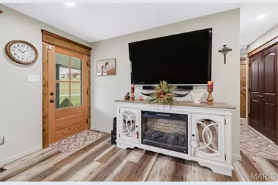 1392 N Henke Road, Lake Saint Louis, MO 63367 - Photo 9