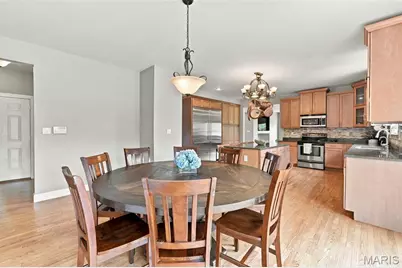 1000 Gardenbridge Place, Saint Charles, MO 63303 - Photo 15