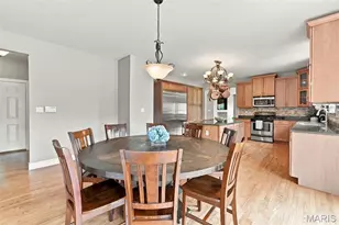 1000 Gardenbridge Pl, Saint Charles, MO 63303 - Photo 15