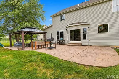 1000 Gardenbridge Place, Saint Charles, MO 63303 - Photo 33