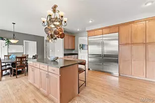 1000 Gardenbridge Pl, Saint Charles, MO 63303 - Photo 11