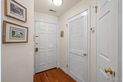 4570 Laclede Avenue #205, Saint Louis, MO 63108 - Photo 9