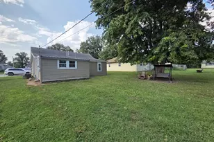 410 Grant St, Stanton, MO 63435 - Photo 3