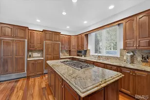 19 Squires Ln, Saint Louis, MO 63131 - Photo 33