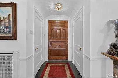 19 Squires Lane, Saint Louis, MO 63131 - Photo 23