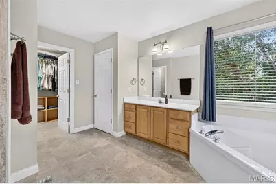 704 Knollshire Way Court, Dardenne Prairie, MO 63368 - Photo 35