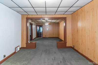 951 Switzer Avenue, Saint Louis, MO 63147 - Photo 5