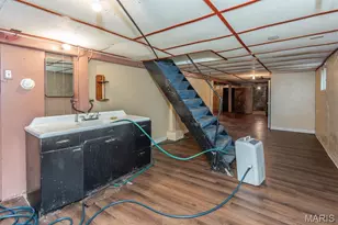 951 Switzer Ave, Saint Louis, MO 63147 - Photo 33