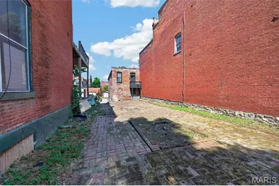 2023 Sidney Street, Saint Louis, MO 63104 - Photo 37