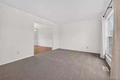 151 Royallsprings Parkway, O'Fallon, MO 63368 - Photo 7