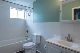2427 Leslie Ave, Overland, MO 63114 - Photo 27