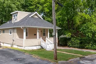 2427 Leslie Ave, Overland, MO 63114 - Photo 7