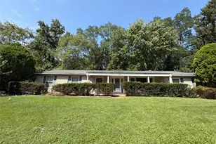 1525 Moonlight Dr, Ferguson, MO 63135 - Photo 1
