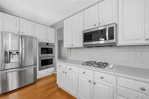 223 Chestnut Hill Dr, O'Fallon, MO 63368 - Photo 9