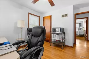 7723 Florentine Dr, Bel-Nor, MO 63121 - Photo 17