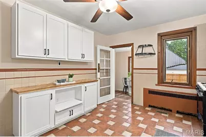 5601 Walsh Street, Saint Louis, MO 63109 - Photo 9