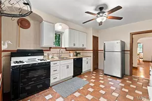 5601 Walsh St, Saint Louis, MO 63109 - Photo 7