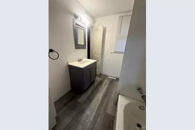 5651 Highland Avenue, Saint Louis, MO 63112 - Photo 5